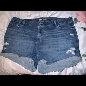 Cute jean shorts!